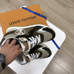 Кроссовки женские  Louis Vuitton Артикул LUX-25555. Вид 4