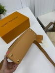  Сумка женская CAPUCINES 31 см Louis Vuitton Артикул LUX-83886. Вид 5