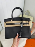 Cумка женская  Birkin Noir color 30 cm Hermes Артикул LUX-93730. Вид 1