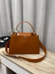  Сумка женская  Capucines  Louis Vuitton Артикул LUX-114387. Вид 1