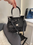 Сумка женская Dolce & Gabbana Артикул LUX-121629. Вид 1