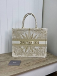 СУМКА DIOR BOOK TOTE 42см Christian Dior Артикул LUX-82546. Вид 1