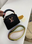 Сумка женская Capucines 20 см Louis Vuitton Артикул LUX-85685. Вид 1