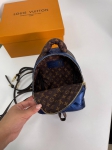 Сумка-рюкзак Louis Vuitton Артикул LUX-81127. Вид 3
