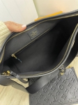 Сумка-хобо Carry All  Louis Vuitton Артикул LUX-81151. Вид 4