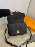 Сумка женская Pochette Louis Vuitton Артикул LUX-82508. Вид 3