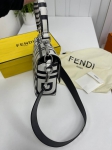 Сумка женская Baguette Fendi Артикул LUX-83286. Вид 3