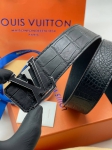 Ремень из натуральной кожи крокодила Louis Vuitton Артикул LUX-83541. Вид 2