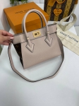 Сумка-тоут On My Side Louis Vuitton Артикул LUX-83569. Вид 1