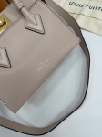 Сумка-тоут On My Side Louis Vuitton Артикул LUX-83569. Вид 2