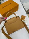  Сумка женская CAPUCINES 27 см Louis Vuitton Артикул LUX-83887. Вид 4