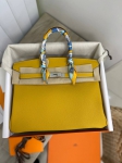 Сумка женская Birkin, 35 PHW Jaune Ambre color Hermes Артикул LUX-84237. Вид 1