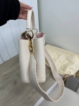  Сумка женская Capucines Louis Vuitton Артикул LUX-84484. Вид 4