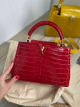 Сумка женская Capucines 27 см Louis Vuitton Артикул LUX-85424. Вид 1