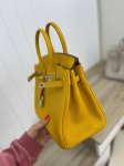 Сумка женская  Birkin, 25 PHW, Jaune Ambre color Hermes Артикул LUX-85680. Вид 2