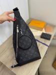 Сумка-слинг Louis Vuitton Артикул LUX-91799. Вид 6