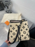 Сумка женская Louis Vuitton Артикул LUX-97261. Вид 3