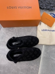Меховые тапочки  Louis Vuitton Артикул LUX-99635. Вид 2