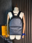 Рюкзак  Louis Vuitton Артикул LUX-100813. Вид 1