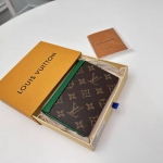 Обложка на паспорт  Louis Vuitton Артикул LUX-101185. Вид 1
