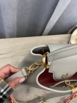 Сумка женская Capucines Louis Vuitton Артикул LUX-107217. Вид 2