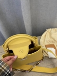 Сумка женская Capucines Louis Vuitton Артикул LUX-107215. Вид 6