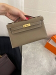 Сумка женская   Kelly Pochette  Swift Leather Hermes Артикул LUX-109002. Вид 3