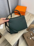 Сумка женская Kelly, 25, PHW Epsom leather Hermes Артикул LUX-109379. Вид 2