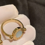 Кольцо  из розового золота с вставкой из  перламутра  Bvlgari Артикул LUX-116344. Вид 1