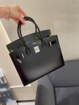Сумка женская Birkin, 30, PHW Box leather Hermes Артикул LUX-118080. Вид 1