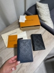 Обложка на паспорт Louis Vuitton Артикул LUX-120390. Вид 1