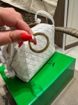 Сумка женская Bottega Veneta Артикул LUX-120547. Вид 2