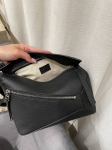 Сумка-слинг Loewe Артикул LUX-121083. Вид 4