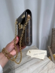 Сумка под телефон Louis Vuitton Артикул LUX-121428. Вид 4