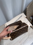  Несессер  Louis Vuitton Артикул LUX-122027. Вид 4