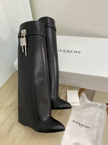 Сапоги Givenchy LUX-81565
