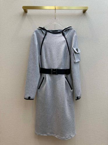 Платье Prada LUX-101100
