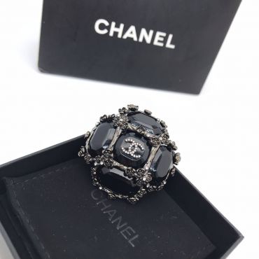 Брошь  Chanel LUX-70877