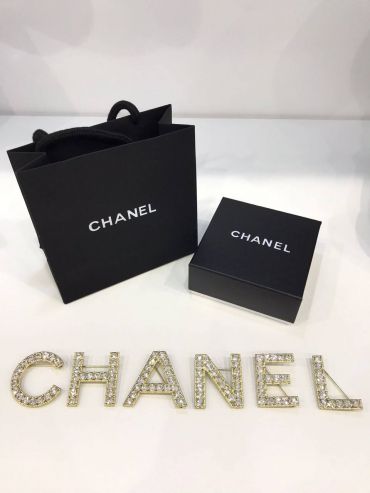 Брошь 1шт Chanel LUX-72891
