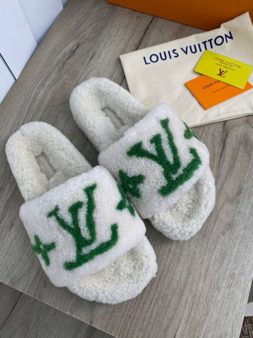 Меховые тапочки  Louis Vuitton LUX-74058