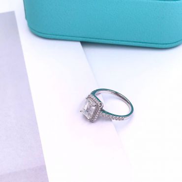 Кольцо Tiffany&Co LUX-74191