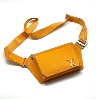 Поясная сумка Louis Vuitton LUX-79316