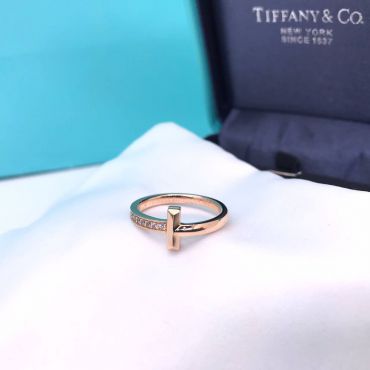 Кольцо Tiffany&Co LUX-85490
