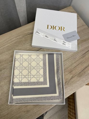 Платок  Christian Dior LUX-107226