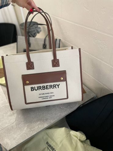  Сумка женская Burberry LUX-110829