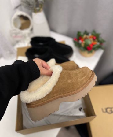 UGG