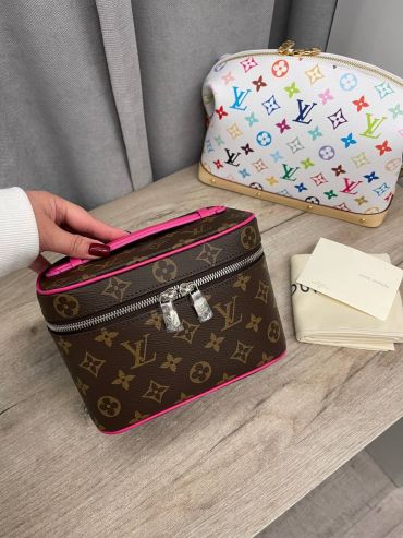 Несессер  Nice mini из вощеной канвы Monogram Macassar