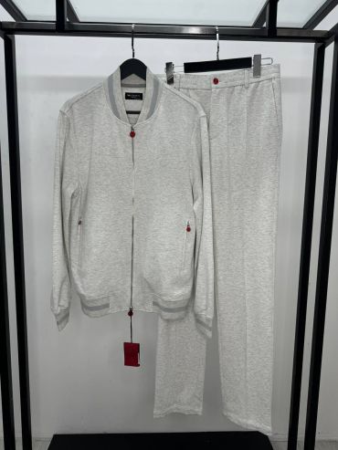 Костюм спортивный 