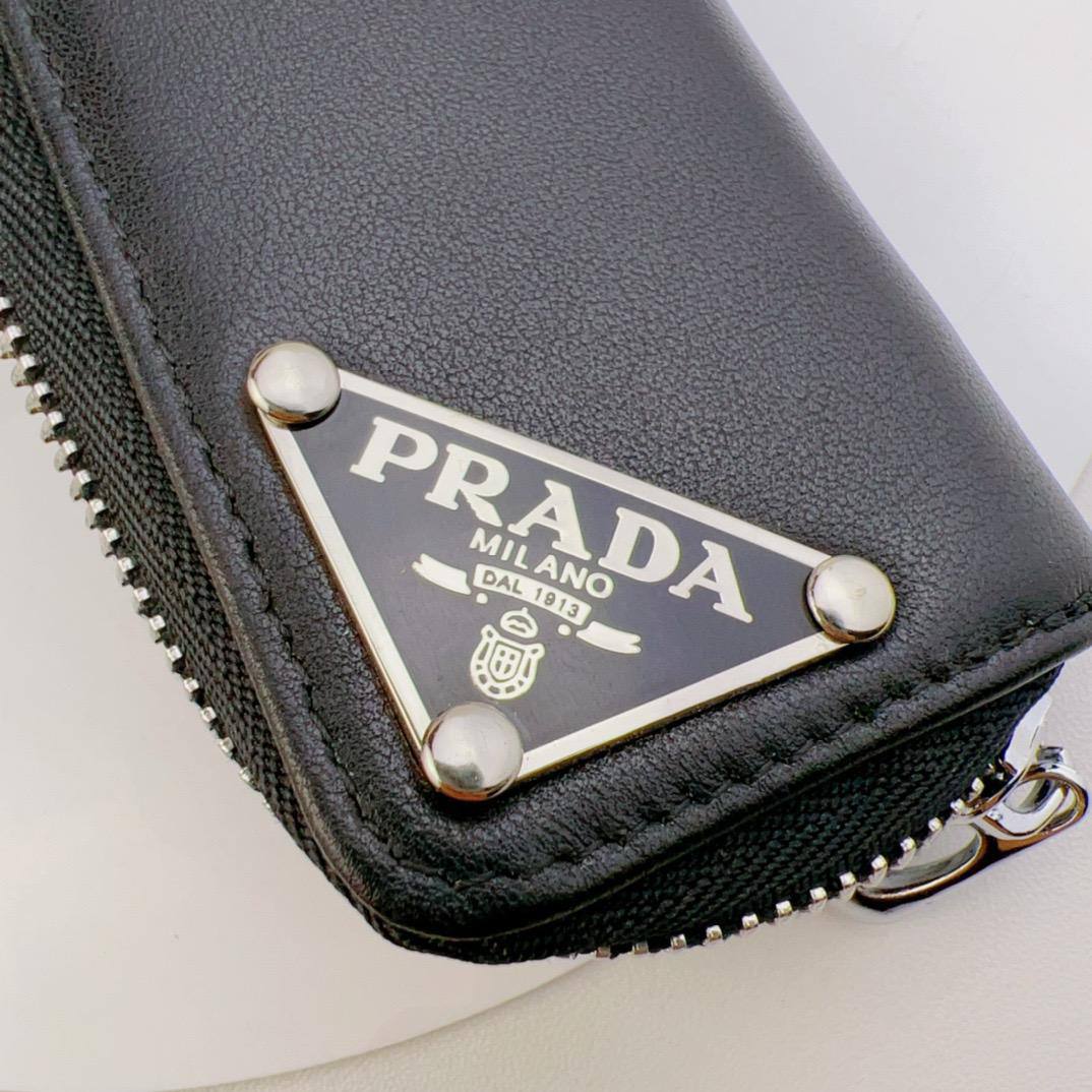 Купить чехол для ключей от автомобиля Prada LUX-101698 - цена в  интернет-магазине в Москве